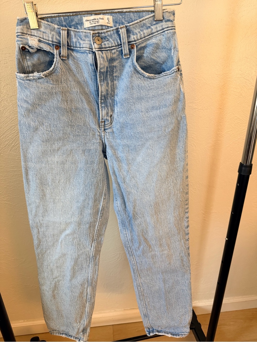 Abercrombie & Fitch 90s Straight Ultra High Rise Curve Love Jeans - Size 27/4